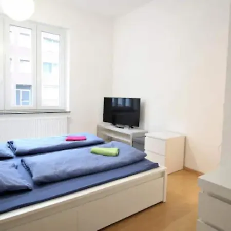 Homestay Nahe Bahnhof Und